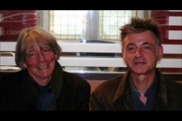 Contre les totalitarismes - Interview d'André Glucksmann (philosophe)