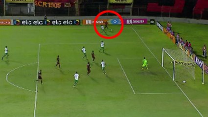 Rodney Wallace Scores From Impossible Position vs Chapecoense!