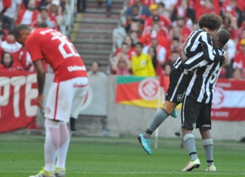 Em jogo emocionante, Camilo brilha e Botafogo vence Inter no Beira-Rio
