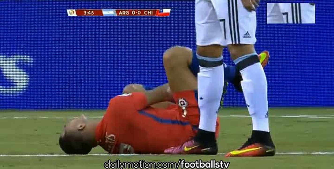 Alexis Sánchez Gets Injured - Argentina vs Chile - Copa America Final - 27/06/2016
