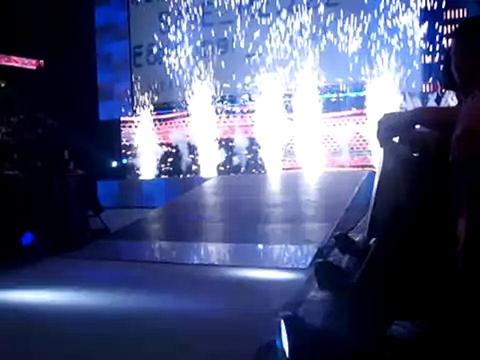 WWE Raw June 29, 2009 San Jose Chris Jericho & Edge Entrance RINGSIDE VIEW!