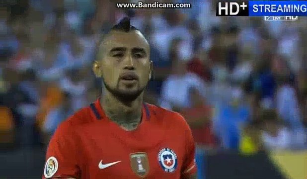 Arturo Vidal 1st Penalty MISS - Argentina 0-0 Chile