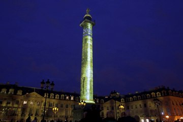 La colonne Vendôme se pare de mille feux pour sa restauration