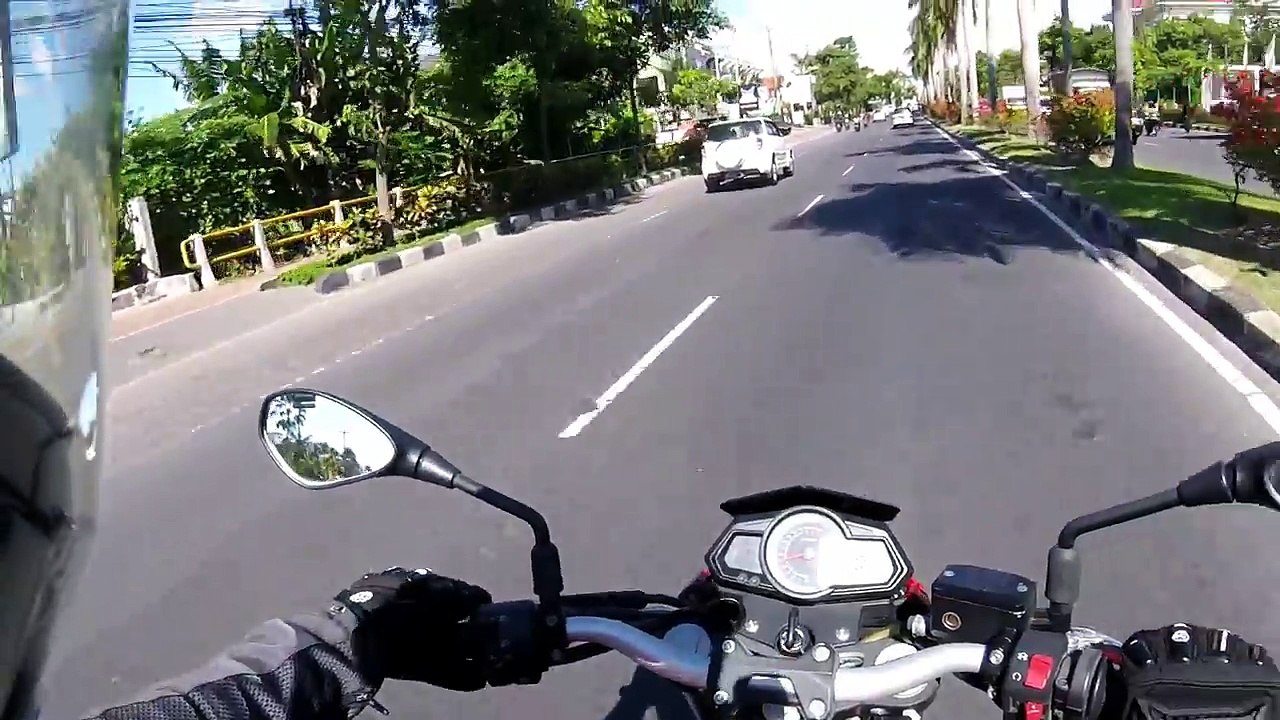 Motovlog Indonesia Bule Doyan Motor Test drive Benelli TNT 250cc, Regal Raptor Daytona 350 CC, Benelli Zafferano 250 cc