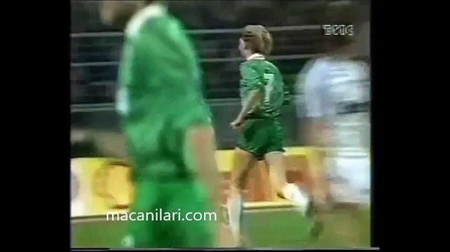 18.10.1989 - 1989-1990 UEFA Cup 2nd Round 1st Leg SV Werder Bremen 5-0 FK Austria Wien