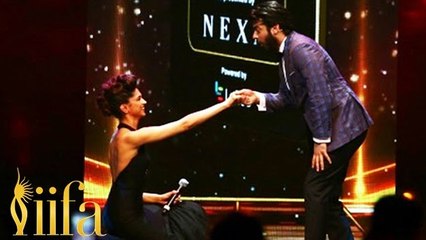 Deepika Padukone's ROMANTIC PROPOSE To Fawad Khan At IIFA 2016