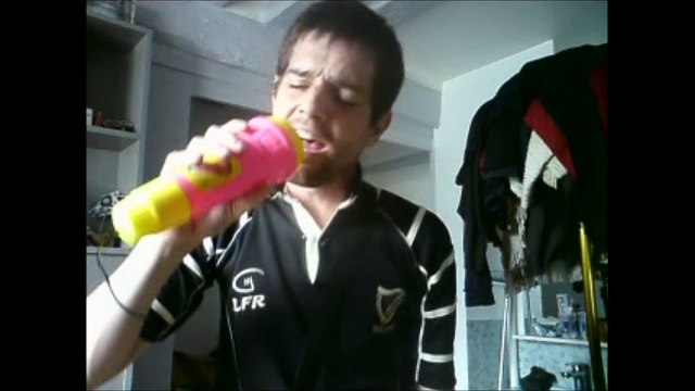 Michael Jackson - tribute by bathroom singer Jiberock