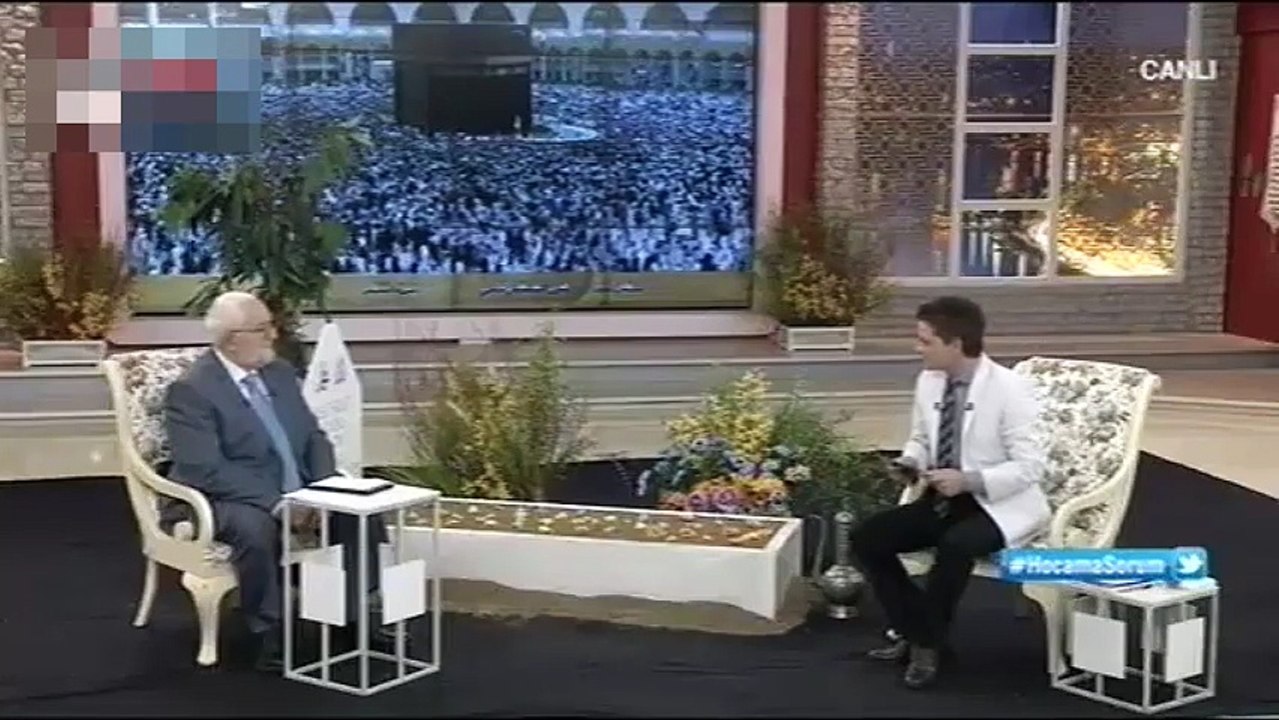 Kanal 7 stüdyosuna mezar kuruldu