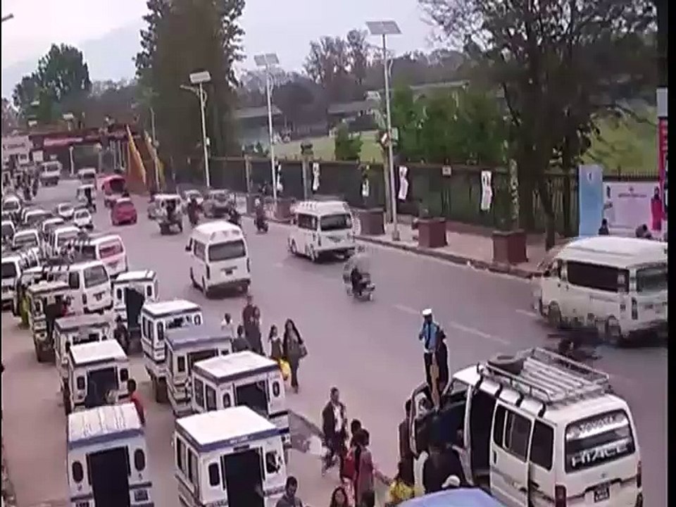 EARTH QUAKE BUILDING COLLAPSE