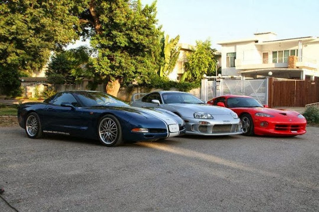 Drag Race In DHA Lahore - Awesome Drag Race In Pakistan - Pakistani Car Racing