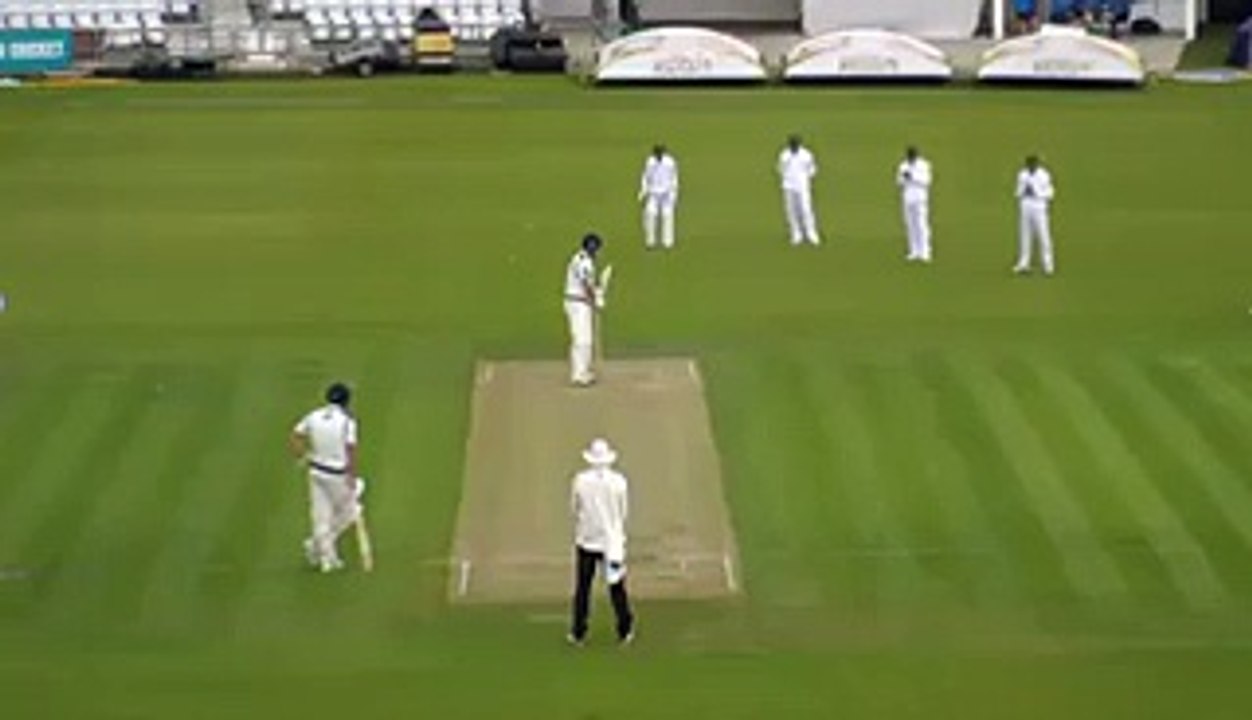 Amazing in-swinger Bowling Of Mir Hamza To Yorkshire batsman - Video Dailymotion