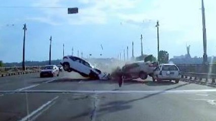 Compilation de Crash hard en voitures || Méga-Crash Hard Compilation #15 Juin 2016