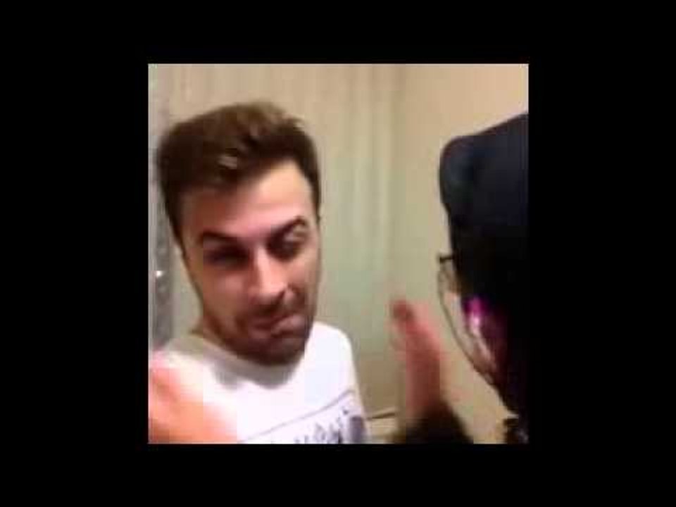 Bayramlarda Yalayarak Öpen Teyze Videosu SahneTv