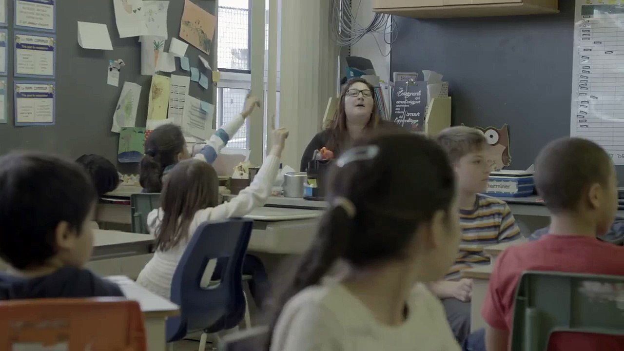 Cette Québécoise pesait 360 livres il y a 6 ans, elle montre les traces laissées par la chirurgie sur son corps