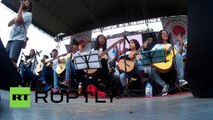 6 MILLION guitarists break world record