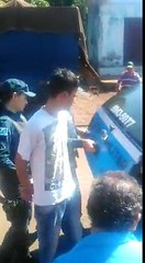 Homem que tentou apagar tocha olímpica é preso