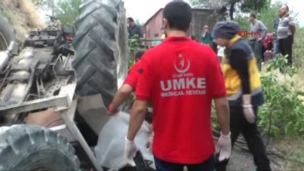 Karabük Traktörle Şarampole Yuvarlanan Belediye İşçisi Öldü