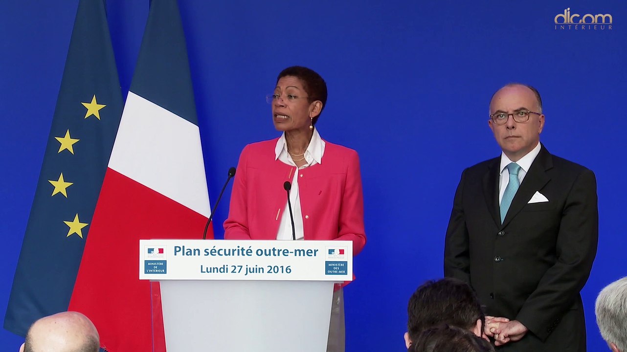 Présentation du Plan sécurité outre-mer par Bernard Cazeneuve et George Pau-Langevin