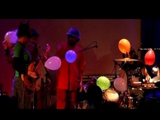 LE CLUB DES CHATS LIVE AU DIVAN DU MONDE @ BIG SHOW