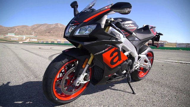 Video: 2016 Aprilia RSV4 RR Overview