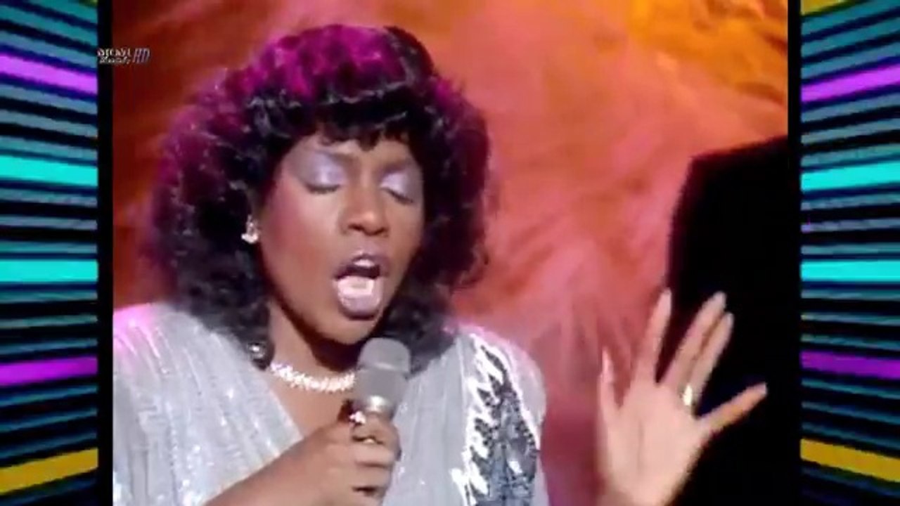 I Will Survive "Gloria Gaynor" Live HD {Miros Mar} ¸.•*¨*• ♪♫