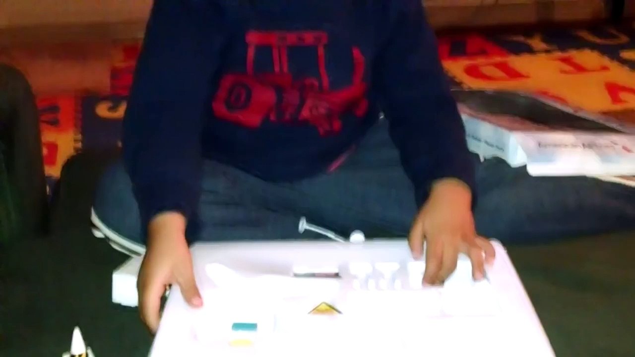 Toy Airplane - American Airlines Toy - Airport Play Set - Toys for Kids Tots おもちゃ juguetes