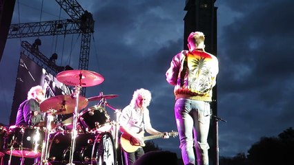 Queen  Adam Lambert Crazy Little Thing Called Love' @ Tallinn Song Festival Grounds 05.06.2016