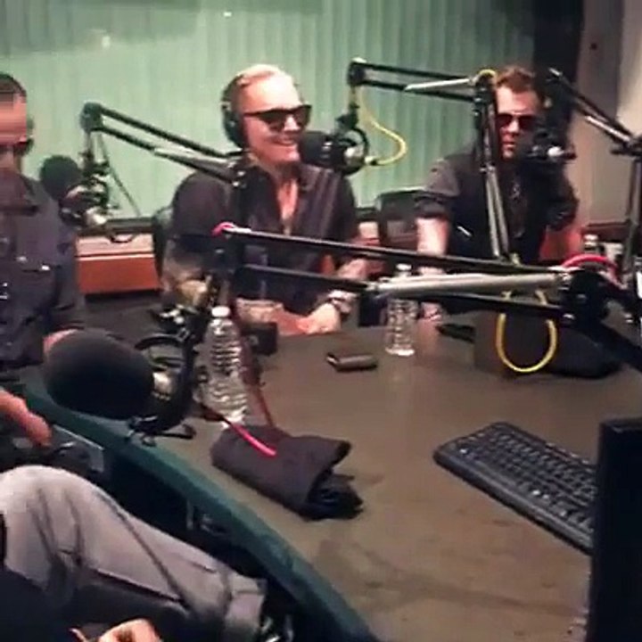 Jonesy´s Jukebox - Johnny Depp and pals - Facebook live - part 01
