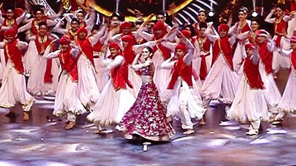 IIFA 2016 INSIDE Video | Deepika Padukone Performance | Salma, Ranveer, Shahid