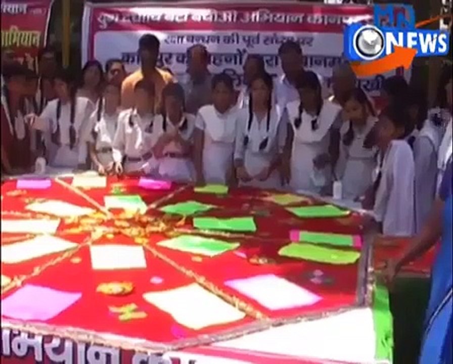 Examination Haal Main Larkion Ki Aesi Checking Dekh Kar Aap sharma Jayeen Geh