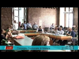 votazione punto quattro Consiglio Comunale 27 giugno 2016
