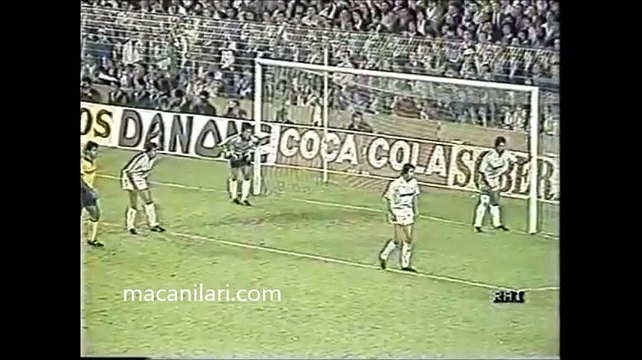 22.10.1986 - 1986-1987 European Champion Clubs' Cup 2nd Round 1st Leg Real Madrid 1-0 Juventus