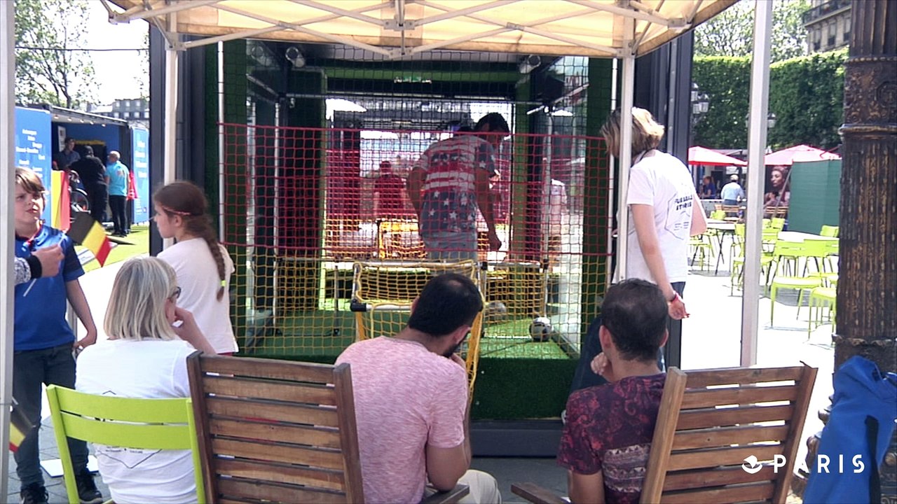 Le Parvis de l'Hôtel de Ville devient la Place de l'Europe jusqu'au 10 Juillet