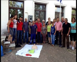 ΄Έφεραν απινιδωτή στη Γρανίτσα για να σώσουν ανθρώπινες ζωές