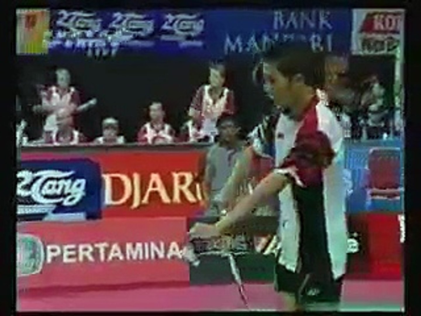 Taufik Backhand Smash Badminton Video Dailymotion