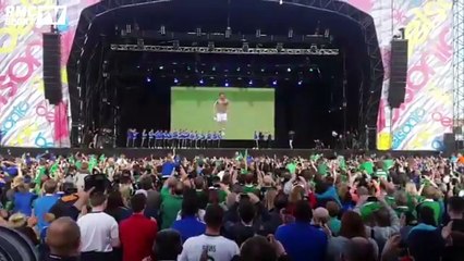 Will Grigg accueilli en héros à Belfast