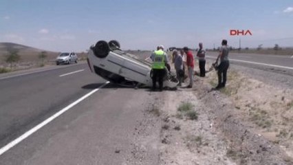 Konya AK Parti Afyonkarahisar Eski İl Başkanı Kaza Yaptı 2 Yaralı