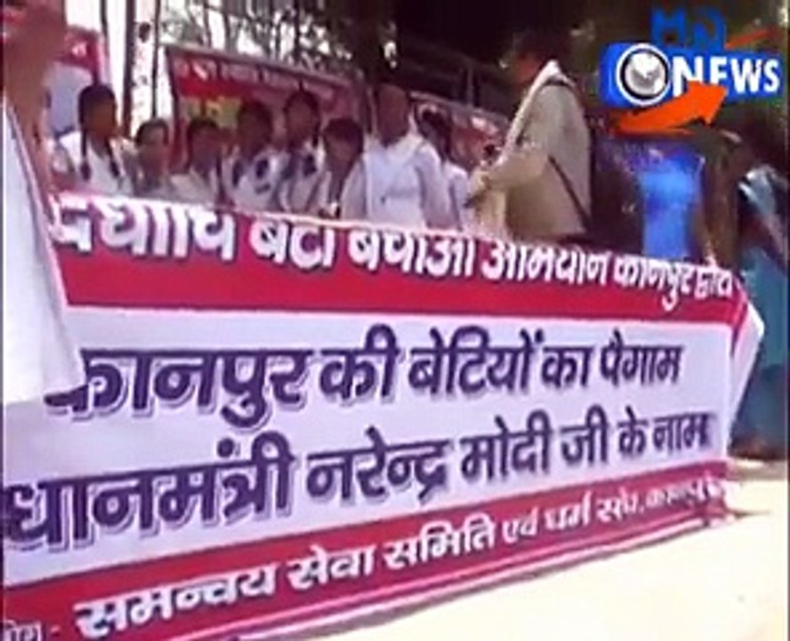 Examination Haal Main Larkion Ki Aesi Checking Dekh Kar Aap sharma Jayeen Geh