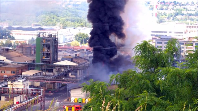 Incendie dans une usine chimique à Saint-Fons