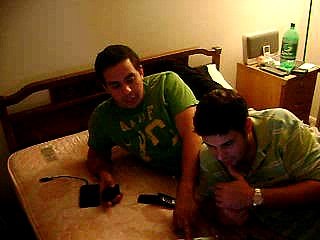 2 girls 1 cup Reaction!!!! FUNNY HAHAHAH