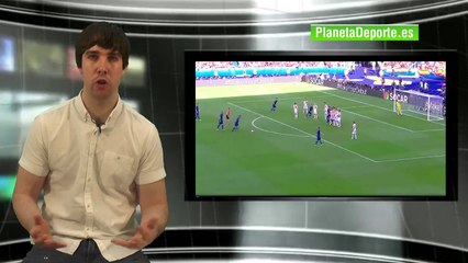 Gerard Piqué, el único jugador atento en el gol de falta de Italia