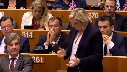 Marine Le Pen jubile au Parlement européen après la victoire du Brexit