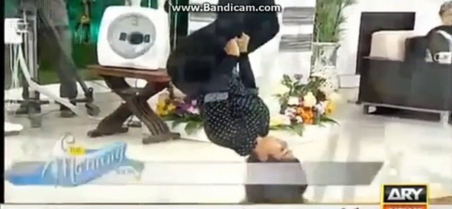 See What Sanam Baloch is Showing in Her Morning Show
