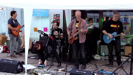 Newway : Radio Song de Superbus (hommage)