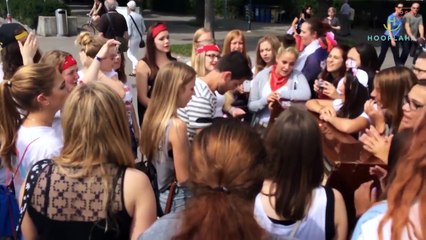 Traveling Piano Man Finds The Key To Life!