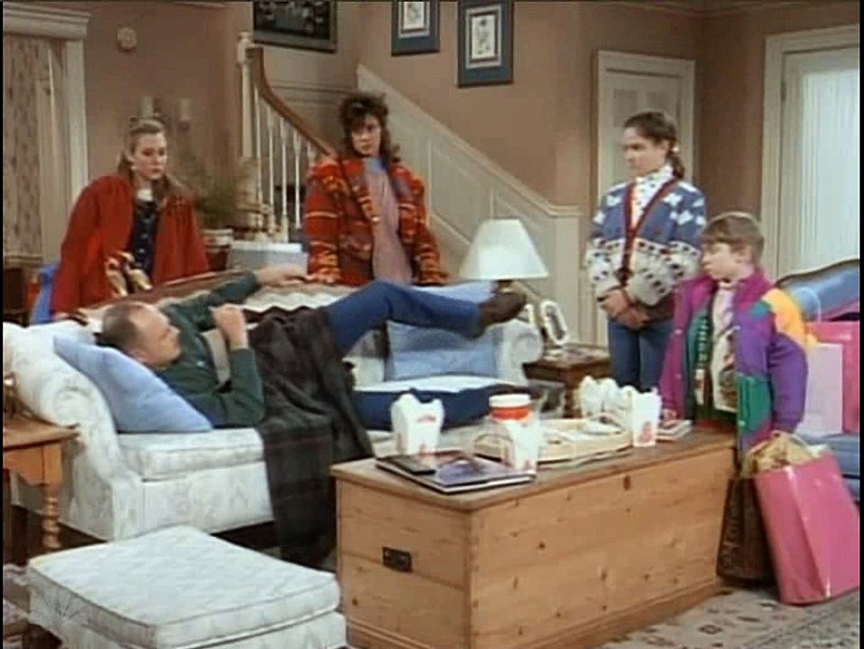 Major Dad S2e13 Flying Solo