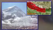В Сеть попало шокирующее видео схода лавины с Эвереста, на базовый лагерь альпинистов