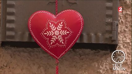 Sans frontières - Rome : La nuit des longs baisers, une jolie tradition italienne - 20160629