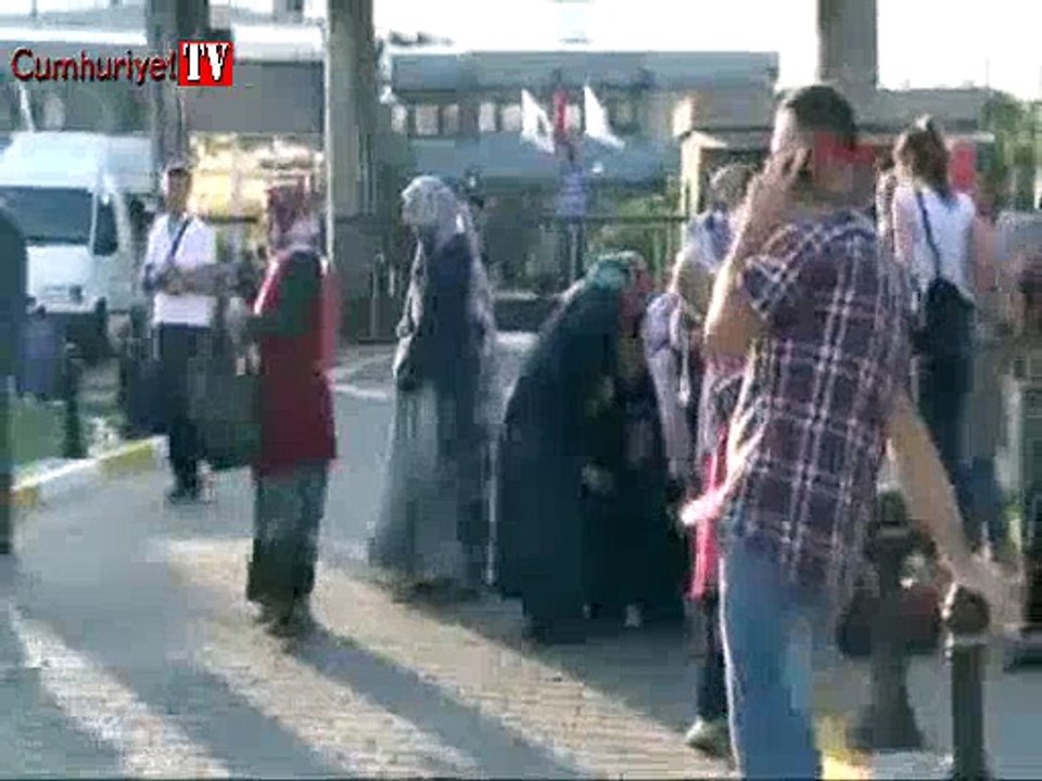 Adli Tıp Kurumu önünde acı bekleyiş