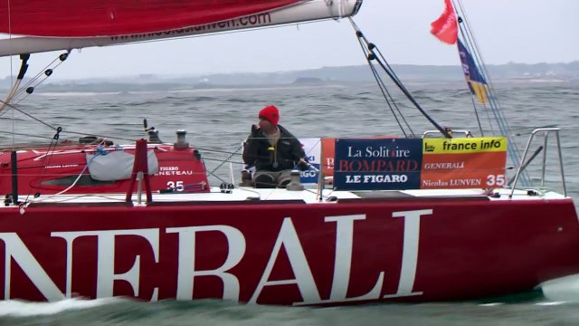 Solitaire Bompard Le Figaro - Nicolas LUNVEN ( Generali ) dans le travers de l'île de Batz
